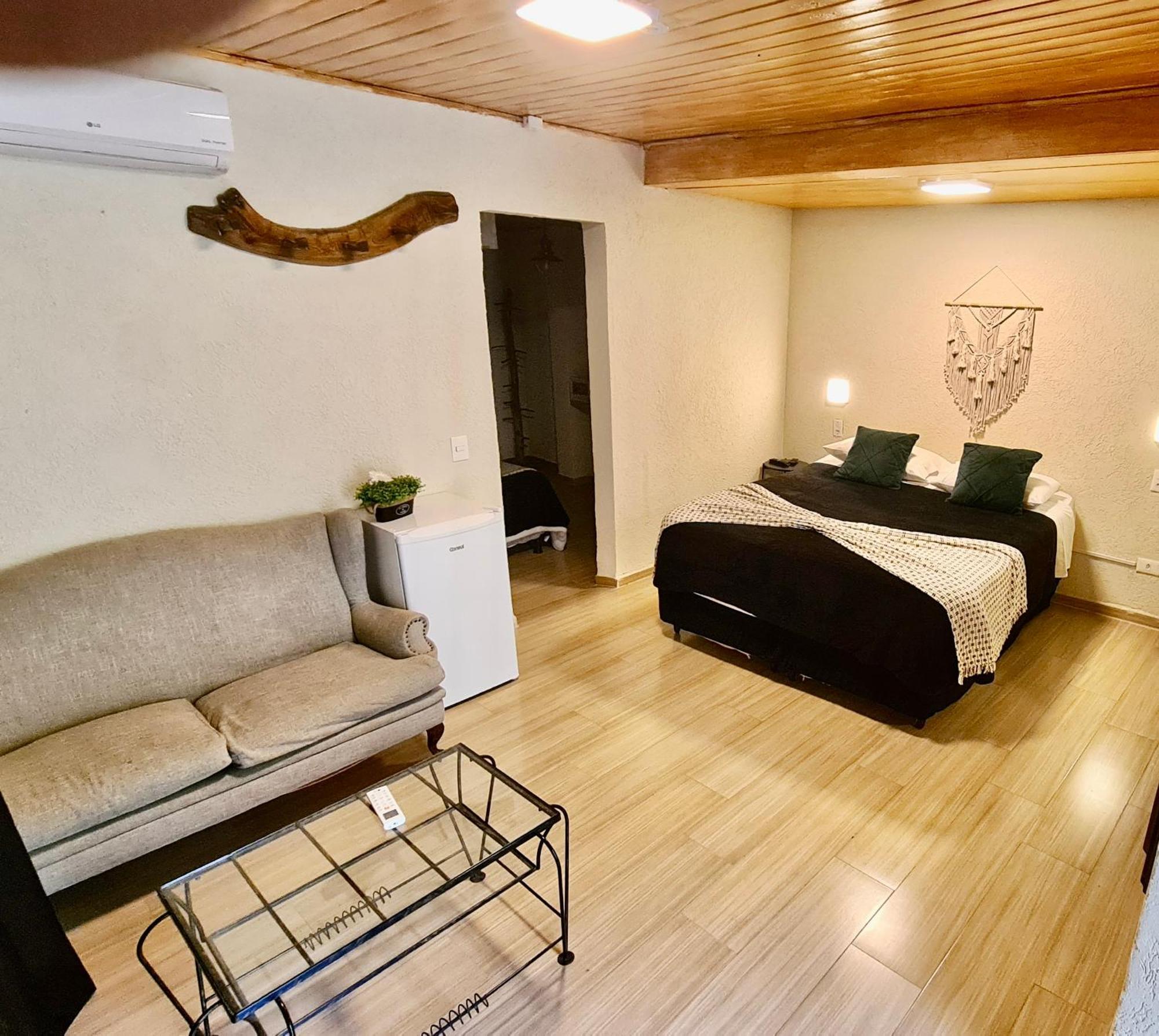 Pousada Casa Mantiqueira - Proxima Ao Capivari E Opcoes De Hidromassagem Campos do Jordão Eksteriør billede