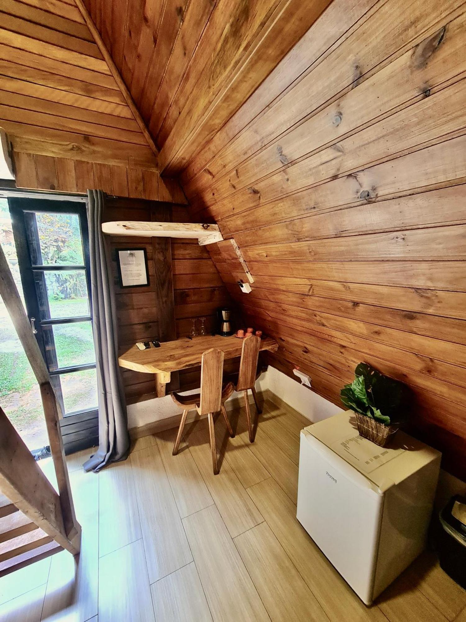 Pousada Casa Mantiqueira - Proxima Ao Capivari E Opcoes De Hidromassagem Campos do Jordão Eksteriør billede